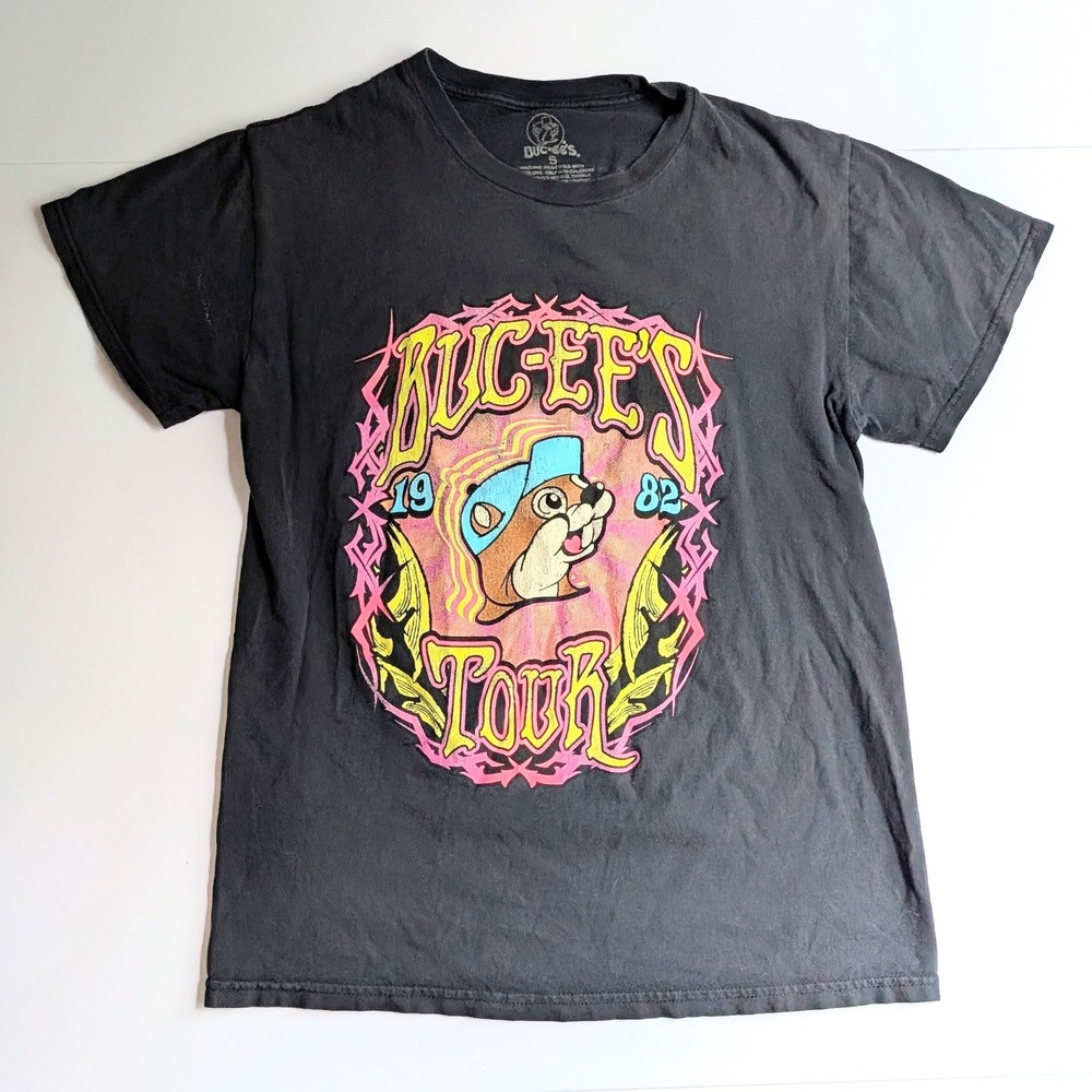 Buc-ee's Tour Graphic T-Shirt Mens Small Black Short Sleeve Texas Beaver Mascot